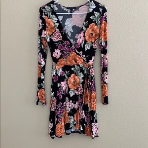FOREVER21 Women’s Floral Long Sleeve Faux Wrap Mini Dress Size S NWOT